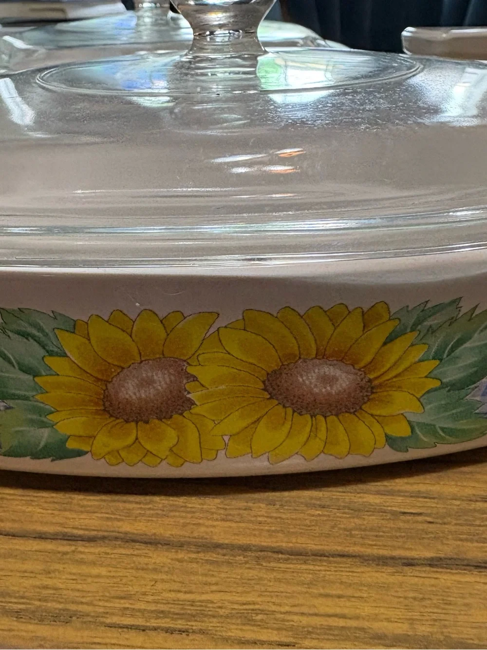 Corningware sunflower bowl with lid